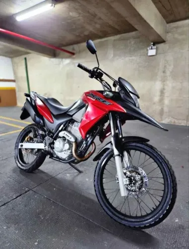 Honda xre 300 filé