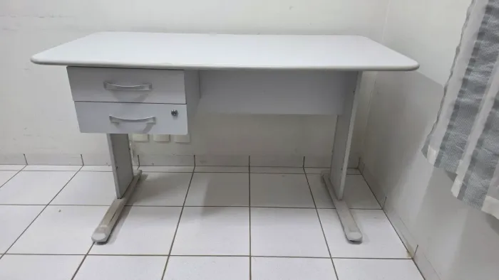 MESA ESCRITÓRIO