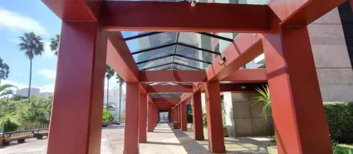 orre 2 do Centro Empresarial com 77 vagas de estacionamento e Heliponto Homologado