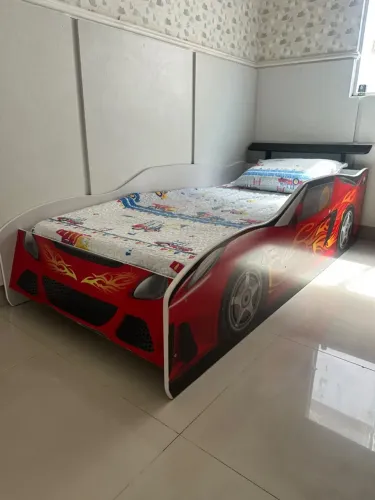 Cama infantil carro