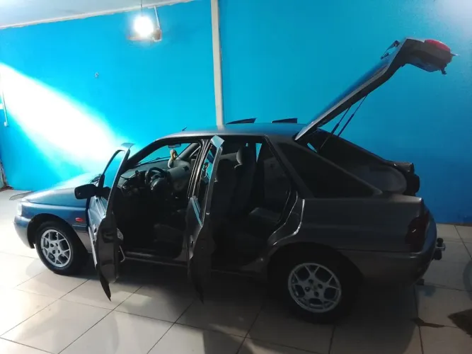 Ford Escort GL 1.6i / 1.6 (álcool) 2023