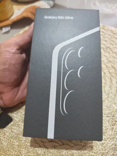 Vendo ou troco S26 ultra 512GB em 17 pro Max  ,[lacrado +NF e garantia ]