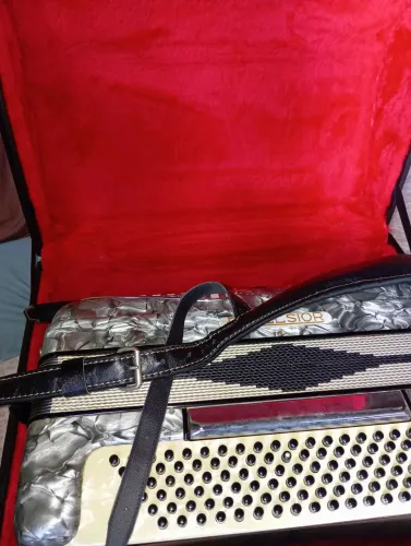 Acordeon Excelsior Perolizado Raridade Década de 50 no Estojo. R$ 10.900