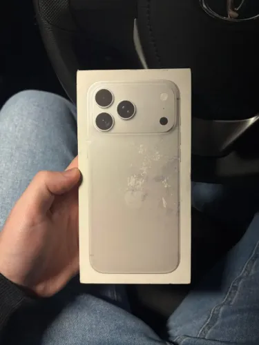 IPHONE 18 PRO MAX 256GB PRATA