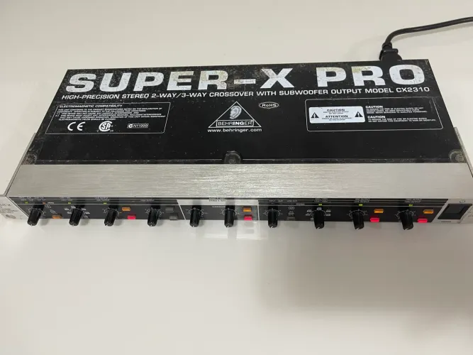Crossover Behringer