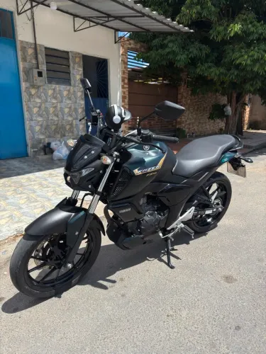 * Yamaha FZ15 ABS 2022 - 28.000 Km - Impecável