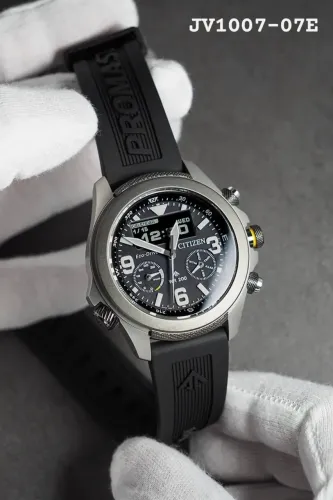 CITIZEN PROMASTER LAND JV1007-07E - NOVO e sem uso - Garantia de 3 anos 