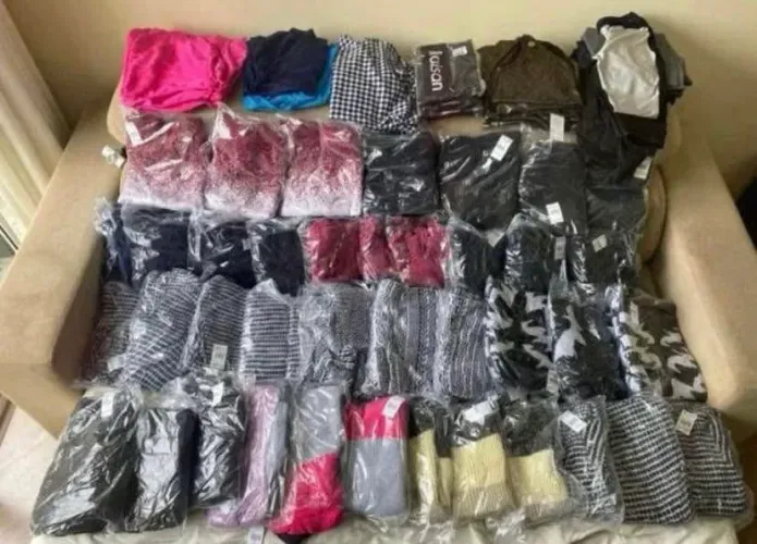 Blusas de frio e roupas femininas 