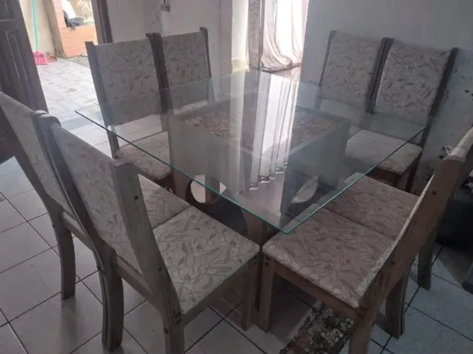 Mesa de jantar 8 cadeiras