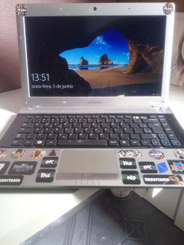 Vende-se esse notebook Samsung.