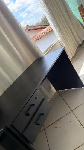Estou doando essa mesa de escritório