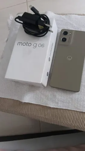 Vendo esse moto g06 novo