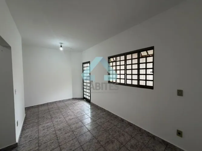 sobrado para locação 2 dormitórios Vila São Judas Thadeu