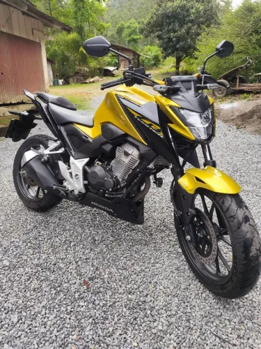 Honda CB 300 Twister 2023