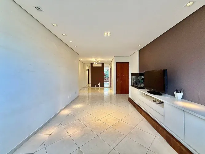 Apartamento com 4 Quartos à Venda, 97m²