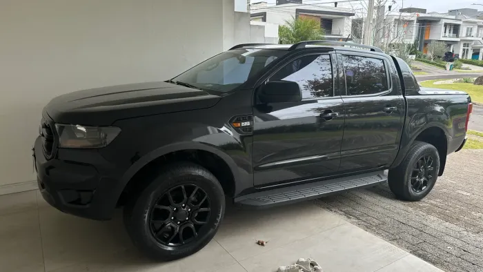 Ford Ranger Black 2.2 4X2 CD Diesel AUT 2023