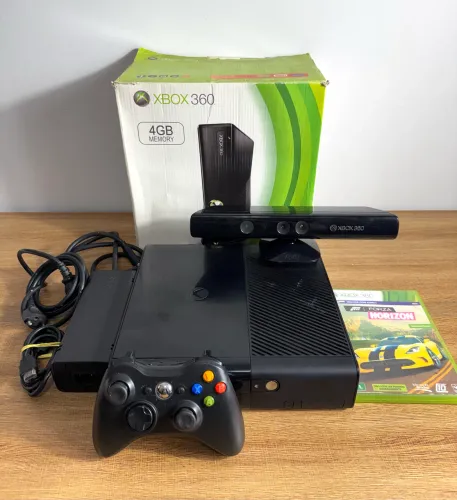 Xbox 360 + Forza + kinect