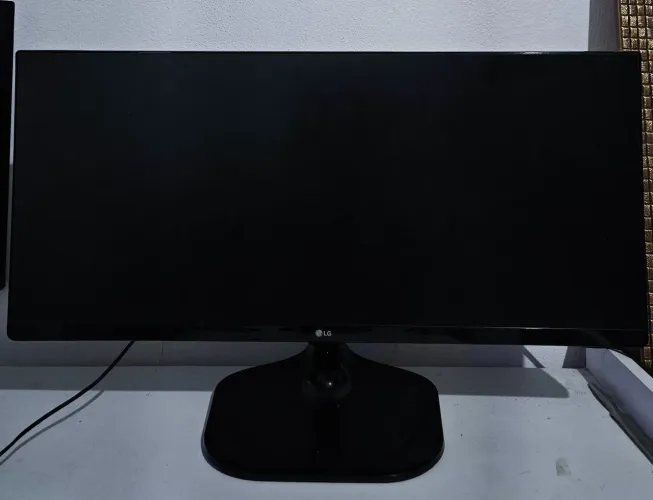 Monitor LG Ultrawide 25