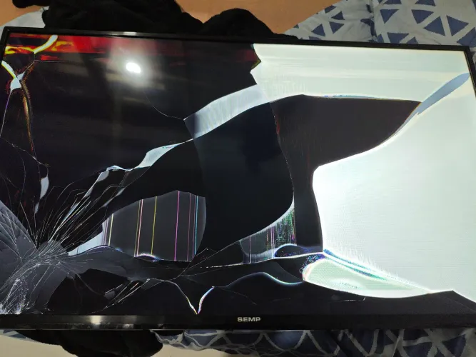 Tv Semp Roku 43R6500 com tela quebrada (resto funciona normalmente)