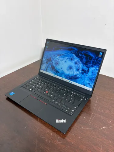 Notebook Lenovo Thinkpad E14 i5 11ª Geração + SSD NVME+ 16GB RAM | Rápido e Revisado