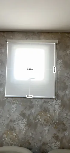Cortina Persiana Rolô Clean (79cm x 87cm) - Seminova