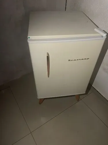 Vendo Frigobar bcastemp 
