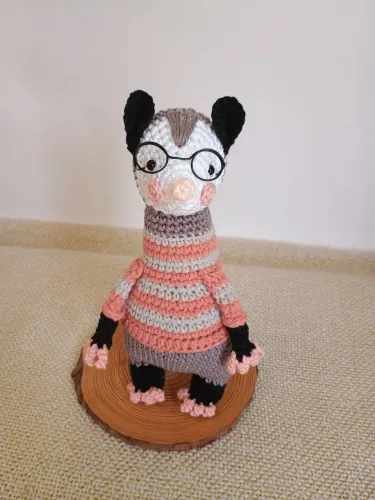 Gambá/ Saruê em amigurumi/ crochê 