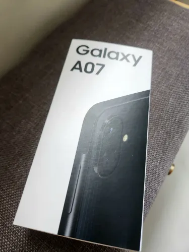 Smartfone Samsung Lacrado de fábrica 
