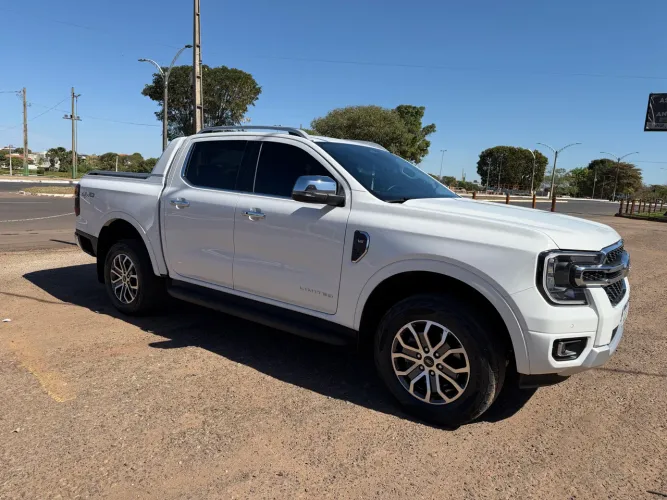 Ford Ranger Limited 3.0 V6 4X4 CD TB Die. AUT 2024