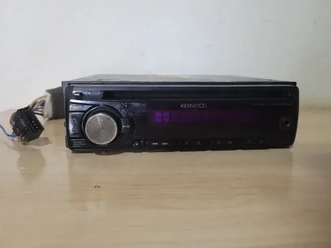 Rádio mp3 para carro(Apenas CD e Entrada Auxiliar)