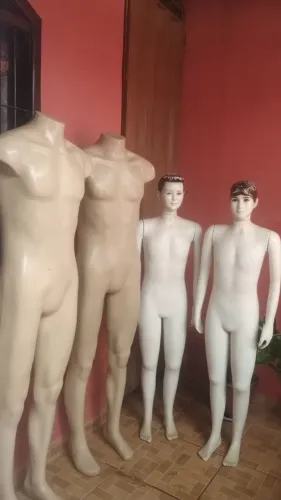 Manequim grande VALOR DE 1 UNIDADE