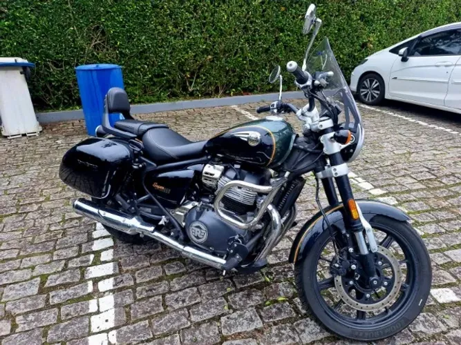 SUPER METEOR 650 INTERSTELLAR 2025 - ROYAL ENFIELD