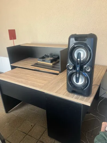 Mesa em L para escritório e balcão para comércio
