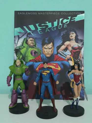 Miniaturas Dc Masterpiece Liga da Justiça - Action Figure Super Homem e Mulher Maravilha