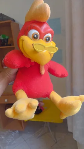 Pelúcia galinha Zaza Cocórico