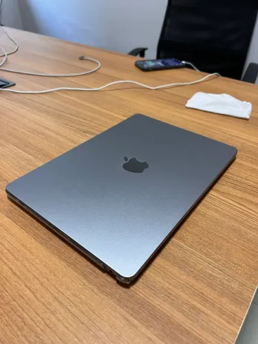MACBOOK AIR M2 8G / 256
