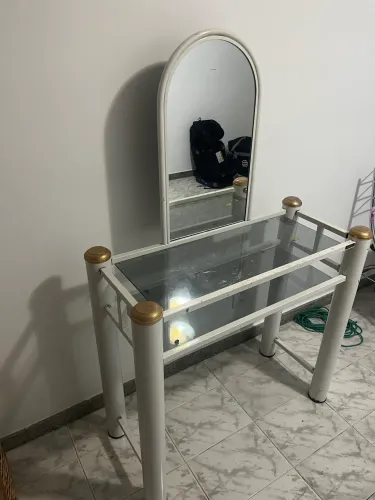 Penteadeira em ótimo estado