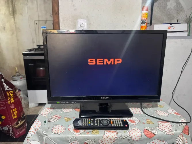 Tv monitor 24