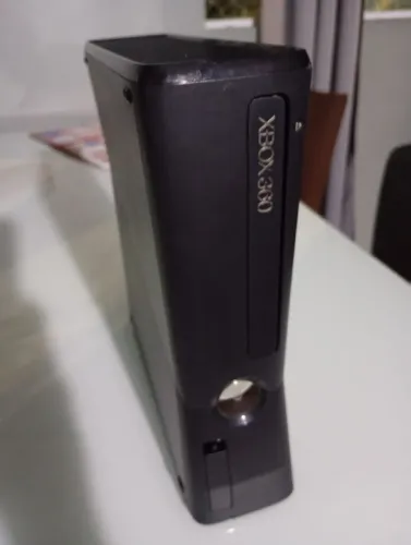 Xbox 360 4 GB defeito