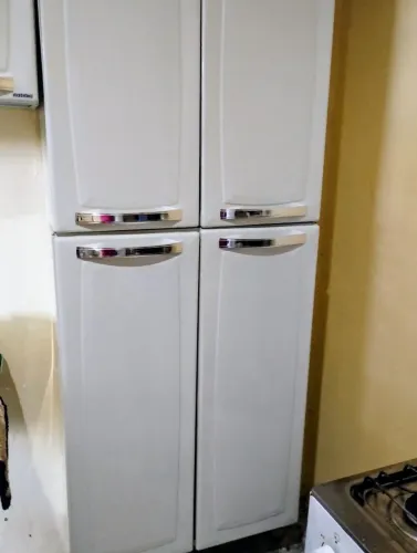 Paneleiro Itatiaia semi novo e sem marca de uso