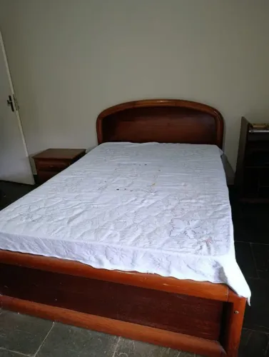 Cama casal com colchão