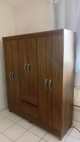 Vendo Guarda Roupa