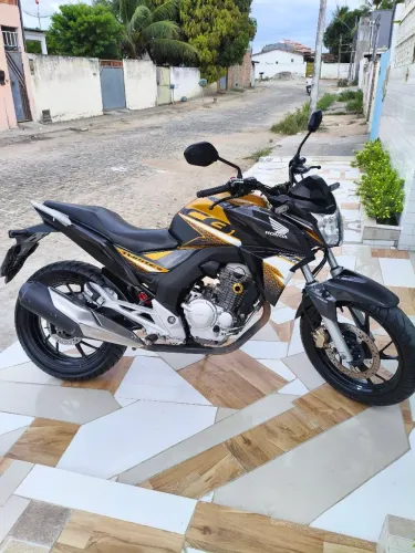 Twister CB 250, 2019/2020