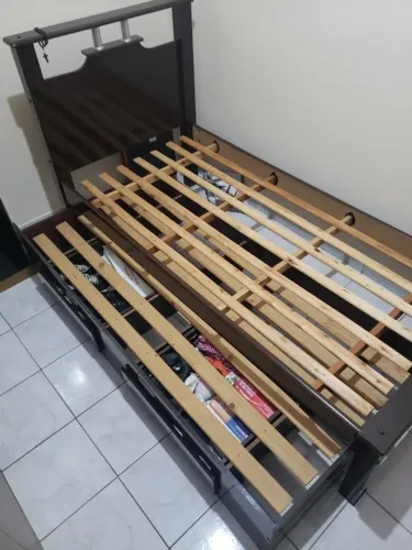 Bicama com 2 gavetas + colchão de madeira / solteiro