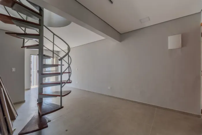 Cobertura para venda em Cambuci com 3 quartos, sendo 1 suíte, 119m²