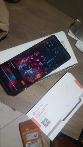 Celular Motorola G06 1 mês de uso