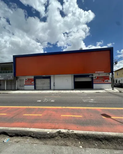 ALUGO PONTO COMERCIAL COM 420 M2