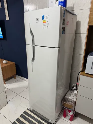 GELADEIRA ELETROLUX NOVÍSSIMA