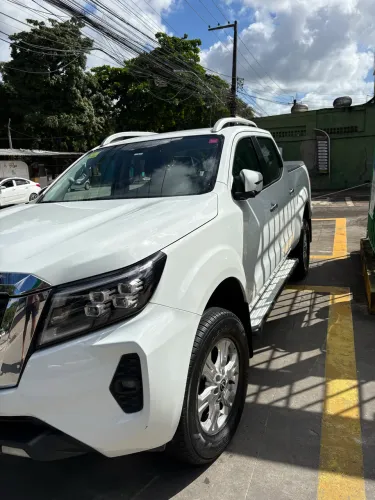 Nissan Frontier XE CD 4X4 2.3 Bi-TB Diesel Aut. 2025