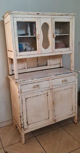 Vende-se armario de cozinha cristaleira
